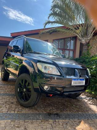 MITSUBISHI PAJERO TR4 2.0 4X4 16V 140CV FLEX 4P AUTOMÁTICO MITSUBISHI PAJERO TR4 2.0 4X4 16V 140CV FLEX 4P AUTOMÁTICO